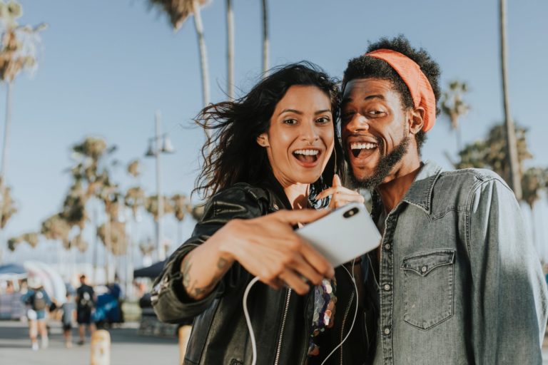 Which Is Better Instagram Or Snapchat Brac University